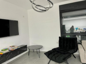 New Big! Luxury Family Apartment - 6 min from TLV